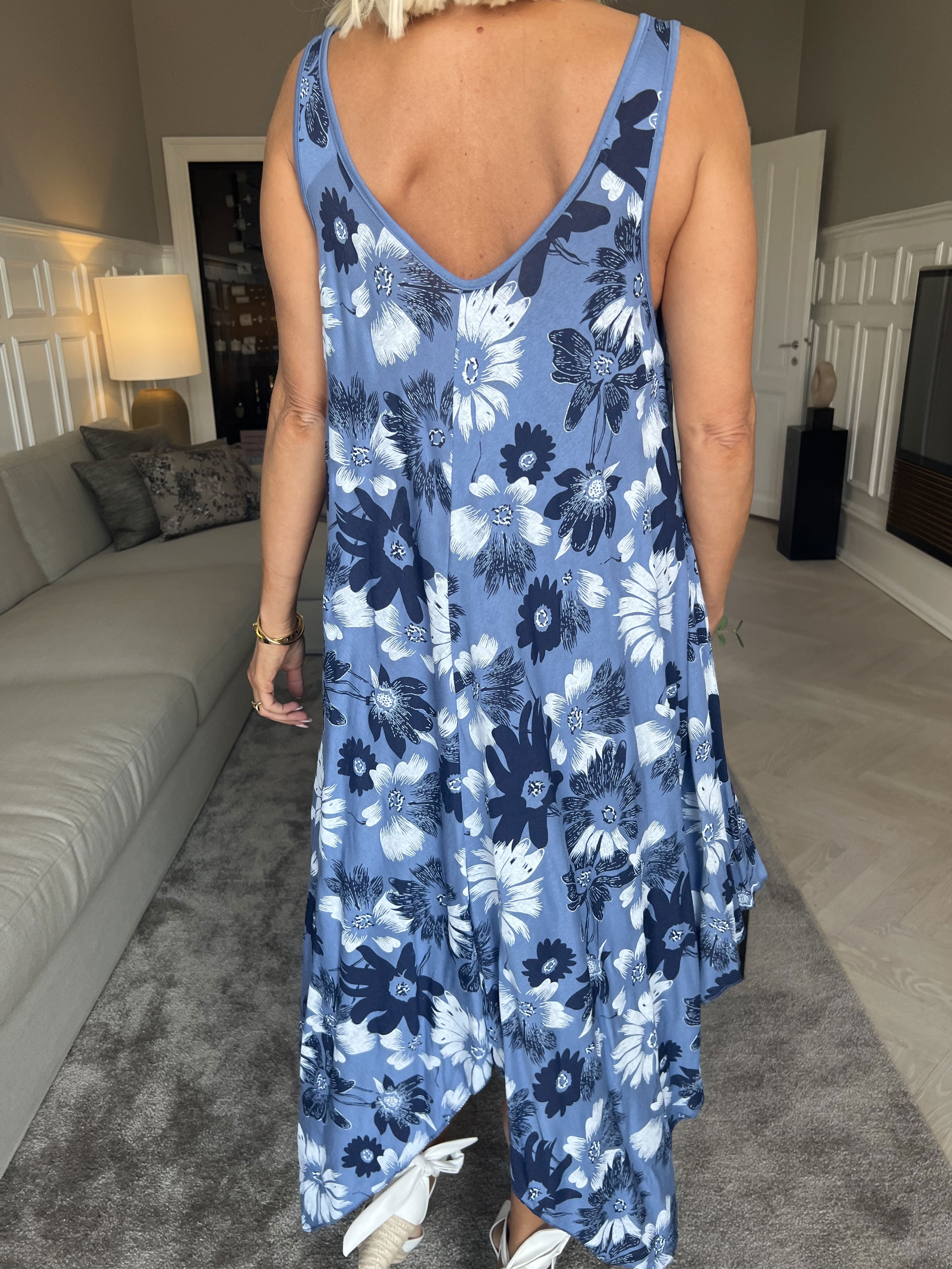 Blair - Luftig viskosklänning med blommigt mönster